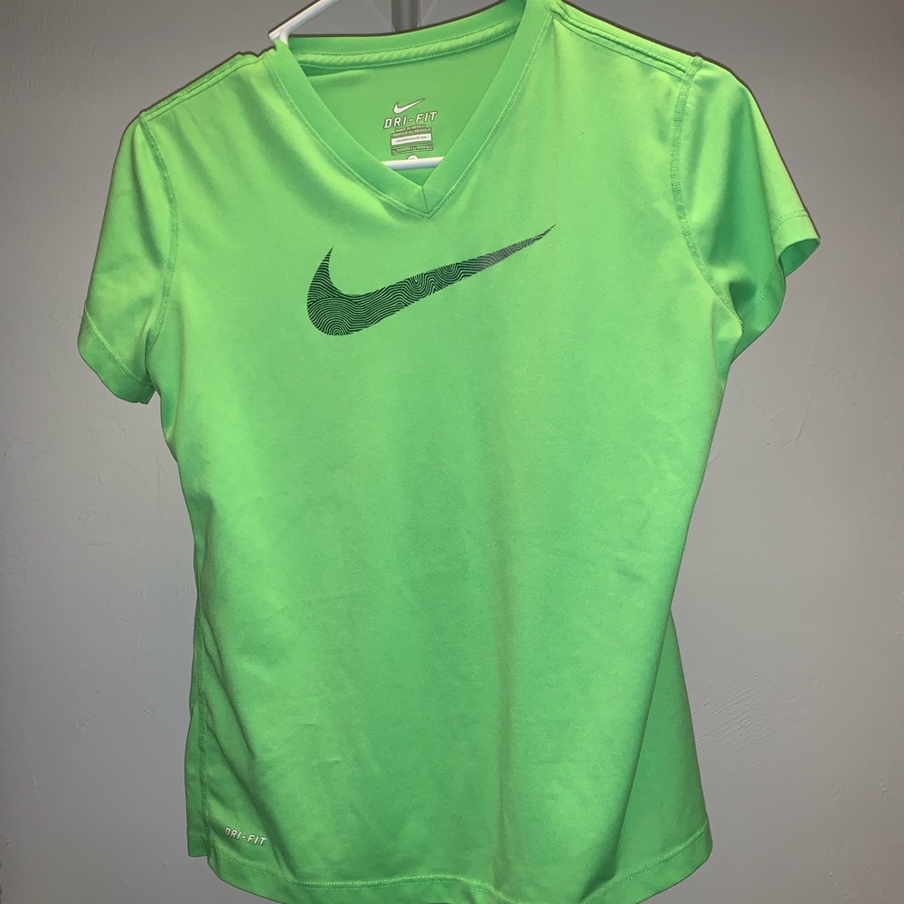 athletic top